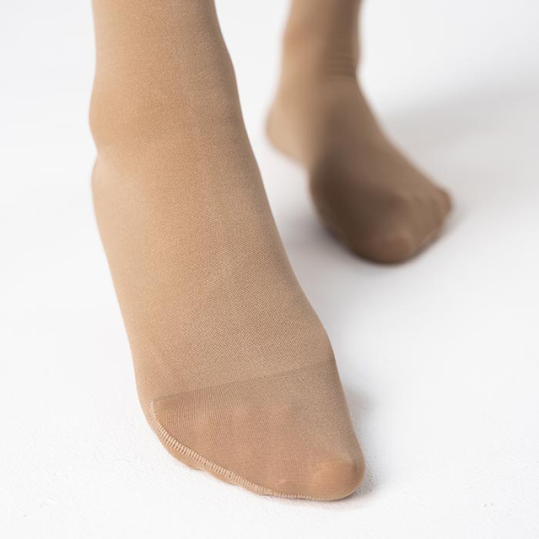 Компрессионные гольфы от отеков и варикоза 2 класс бжевые ТК.311 VivaLife ТК.311.21  VivaLife