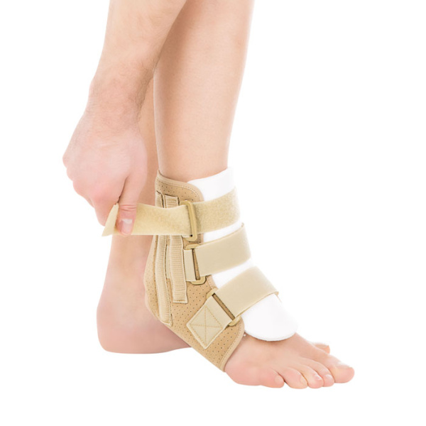 Бандаж на голеностопный сустав Т.46.29 (Т-8609) Trives